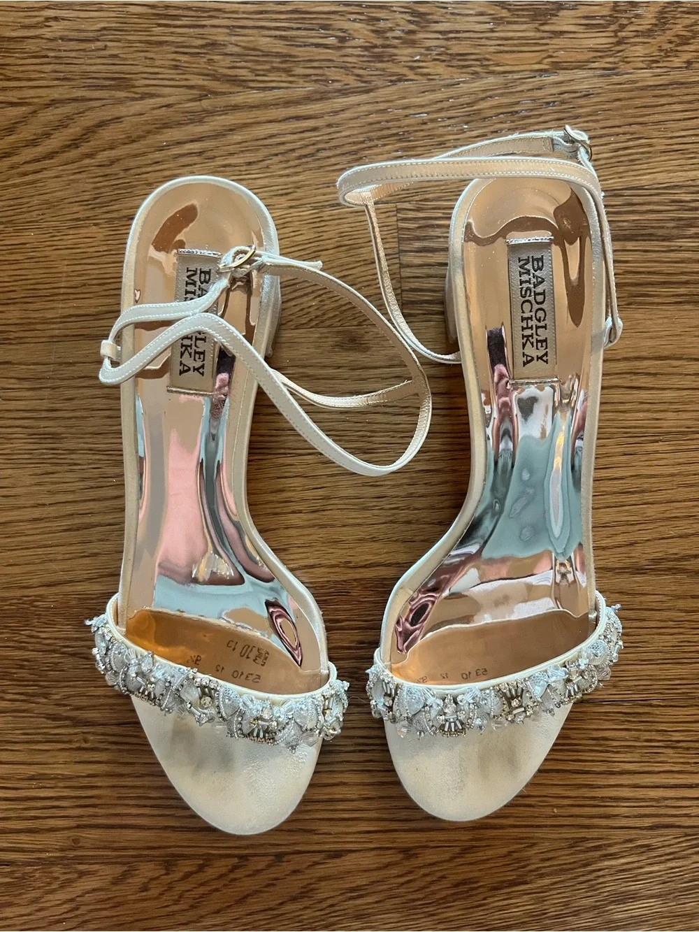 Badgley Mischka Off White Embellished Block Heel Bridal/Wedding Shoes
